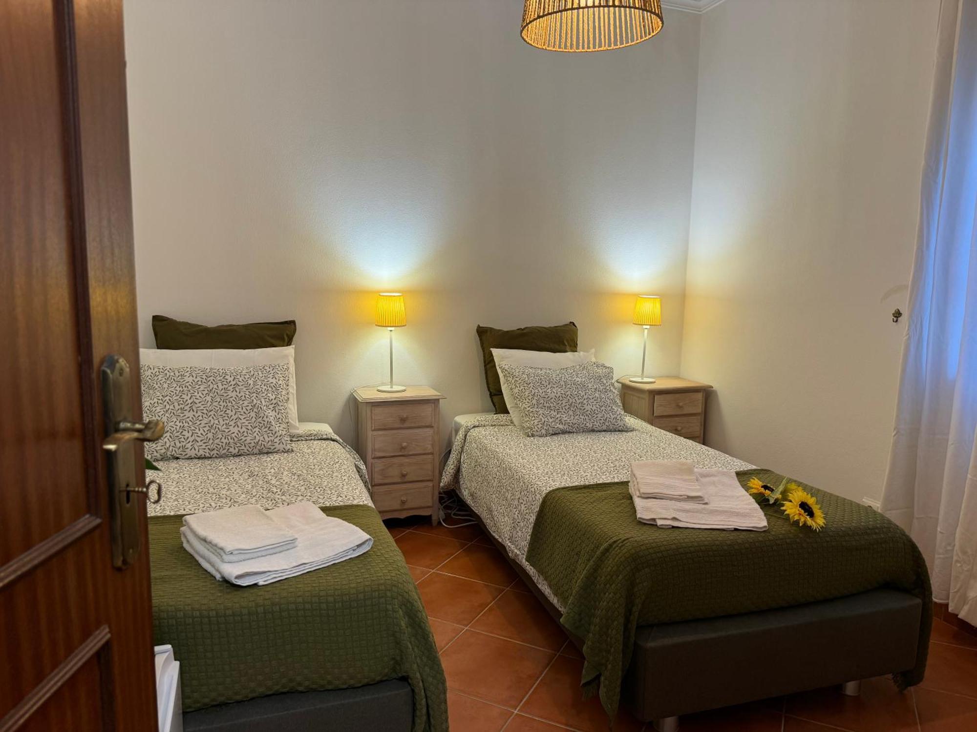 Quarto Duplo Com Terraco E Casa De Banho Privativa - Em Casa De Praia Em Almograve - Trilho Dos Pescadores Одемира Экстерьер фото